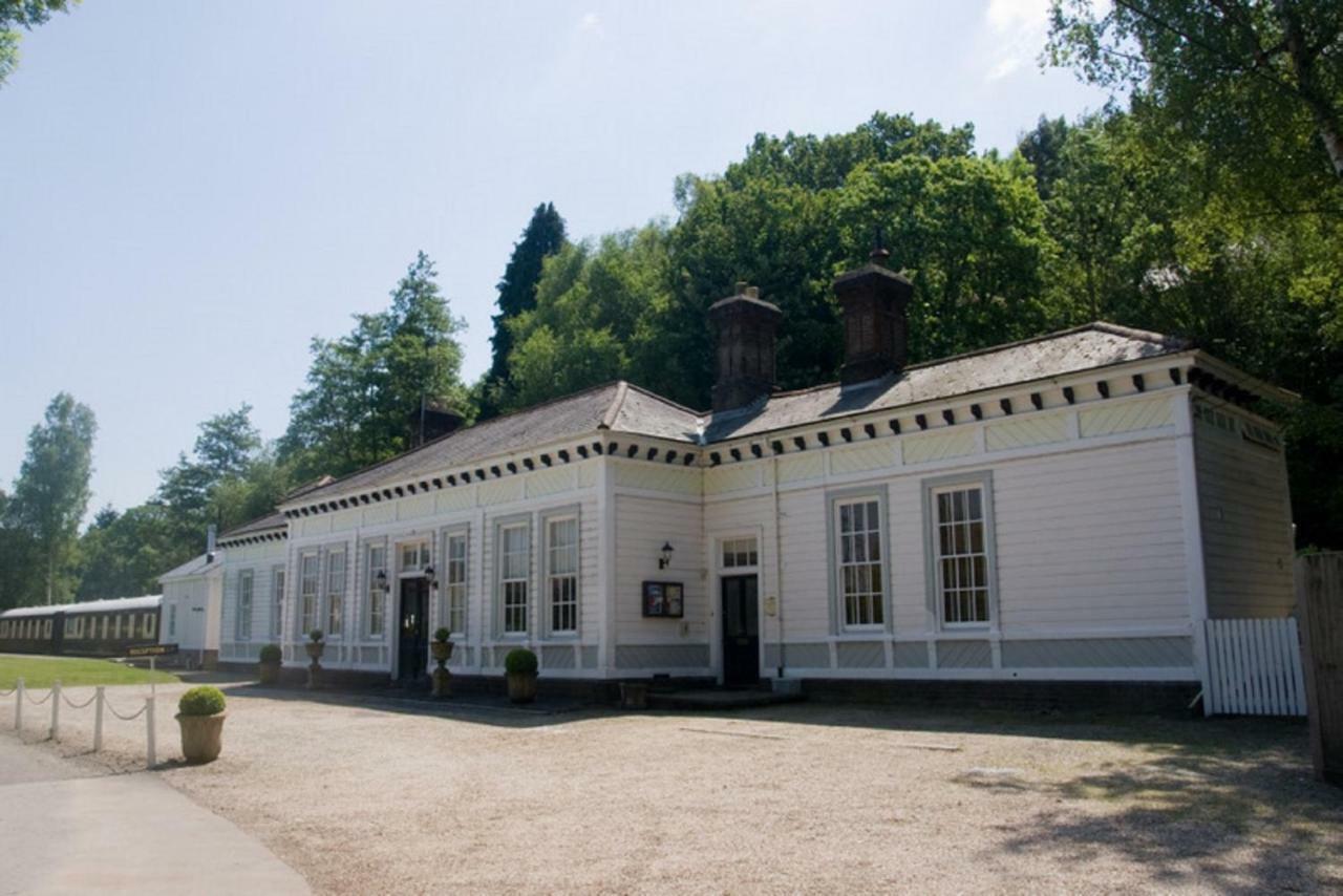 The Old Railway Station Bed and Breakfast Petworth Eksteriør billede