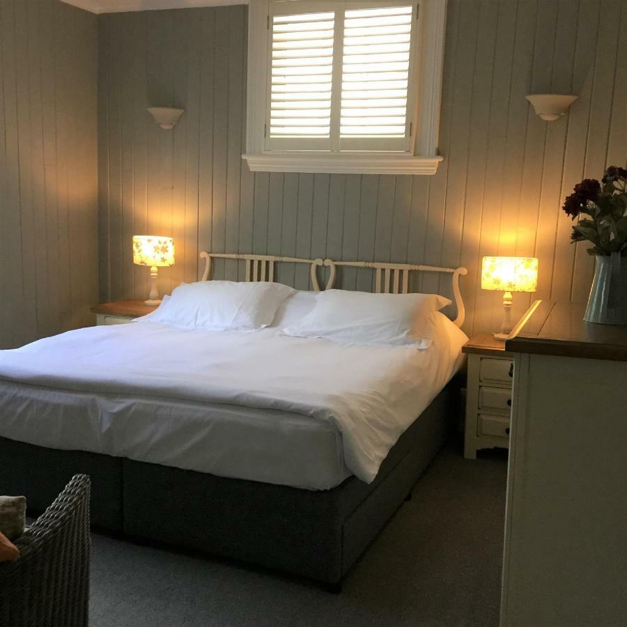 The Old Railway Station Bed and Breakfast Petworth Eksteriør billede