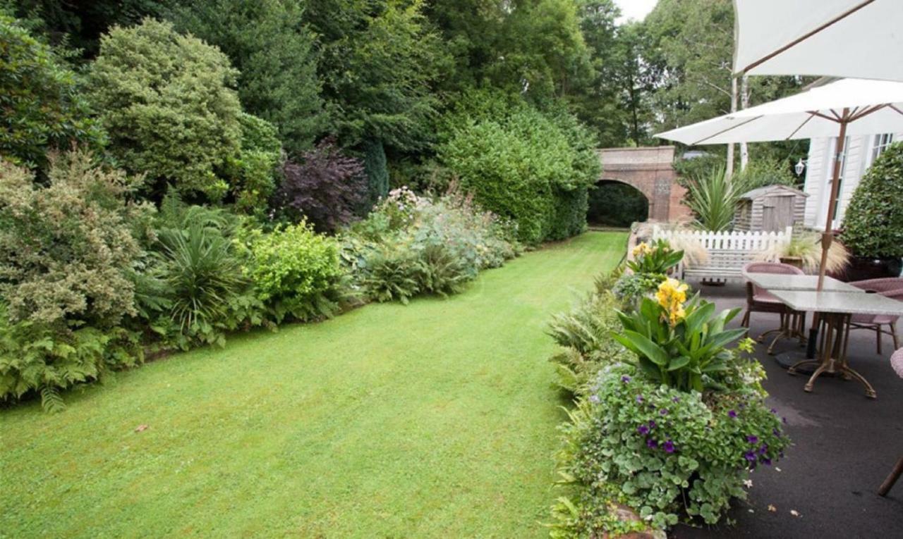 The Old Railway Station Bed and Breakfast Petworth Eksteriør billede